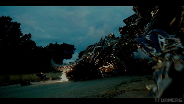 Transformers The Last Knight International Trailer 4K Screencap Gallery 352 (352 of 431)